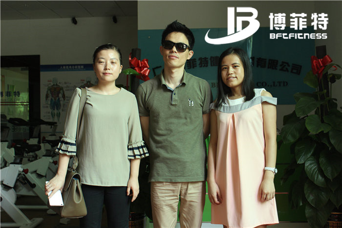 韩国客户来中国进口黄色软件app大全免费下载2023的健身器材