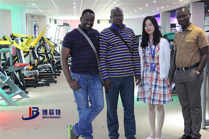 布基纳法索客户来黄色软件app大全免费下载2023购买健身房器材，产品囊括有氧系列的跑步机，动感单车，健身车